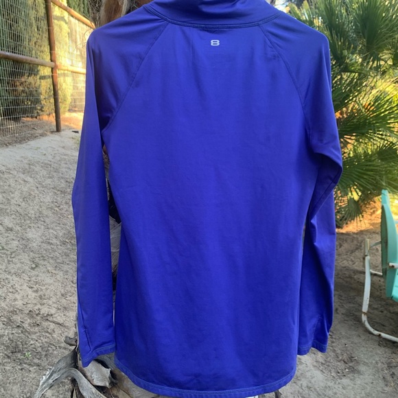 Layer 8 Performance Quick Dry Women’s top small - Picture 4 of 5